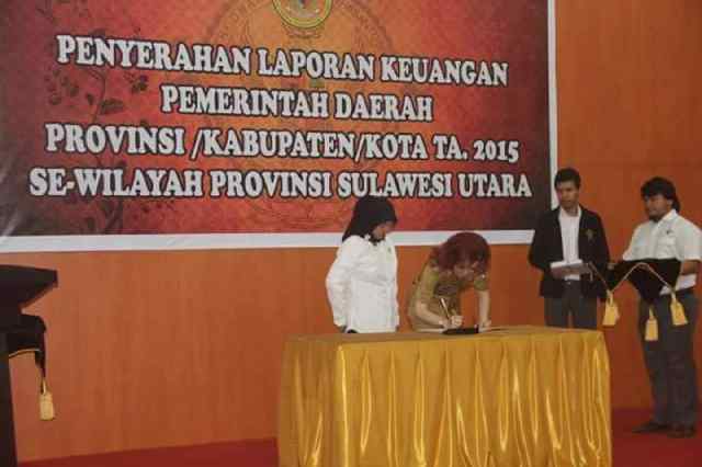 Penyerahan Laporan Keuangan Pemda Provinsi, Kabupaten/Kota TA 2015